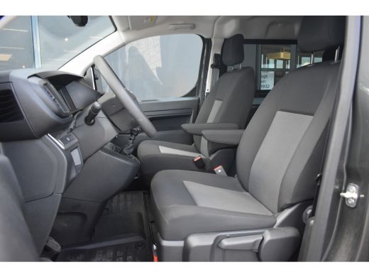 Opel Vivaro 2.0 Diesel 145 L3 DC 5pers. DEMO-DEAL! | Trekhaak | Glasslook Panelen | Betimmering | Allseason |... ActivLease financial lease