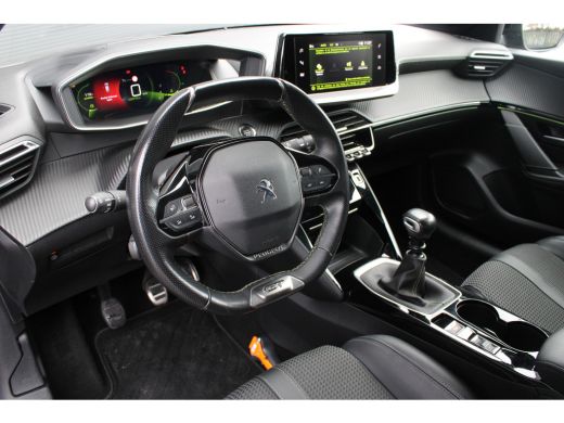 Peugeot 208 1.2 PureTech GT-Line | Navi by app | Camera | Full LED | All season | Apple carplay | ActivLease financial lease