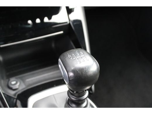 Peugeot 208 1.2 PureTech GT-Line | Navi by app | Camera | Full LED | All season | Apple carplay | ActivLease financial lease