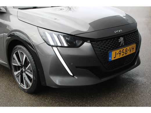 Peugeot 208 1.2 PureTech GT-Line | Navi by app | Camera | Full LED | All season | Apple carplay | ActivLease financial lease