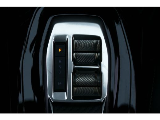 Peugeot 208 HYBRID 100PK 5-DRS GT AUTOMAAT / NAVI / CLIMA / PDC / 17"LMV / CAMERA / PANO.DAK / KEYLESS / FULL... ActivLease financial lease