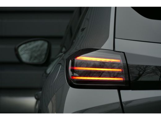 Peugeot 208 HYBRID 100PK 5-DRS GT AUTOMAAT / NAVI / CLIMA / PDC / 17"LMV / CAMERA / PANO.DAK / KEYLESS / FULL... ActivLease financial lease