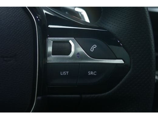 Peugeot 208 HYBRID 100PK 5-DRS GT AUTOMAAT / NAVI / CLIMA / PDC / 17"LMV / CAMERA / PANO.DAK / KEYLESS / FULL... ActivLease financial lease