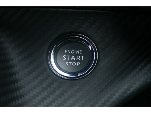 Peugeot 208 HYBRID 100PK 5-DRS GT AUTOMAAT / NAVI / CLIMA / PDC / 17"LMV / CAMERA / PANO.DAK / KEYLESS / FULL... ActivLease financial lease