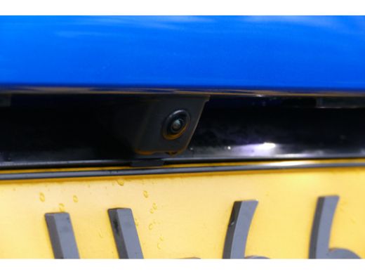 Peugeot 208 HYBRID 100PK 5-DRS GT AUTOMAAT / NAVI / CLIMA / PDC / 17"LMV / CAMERA / PANO.DAK / KEYLESS / FULL... ActivLease financial lease