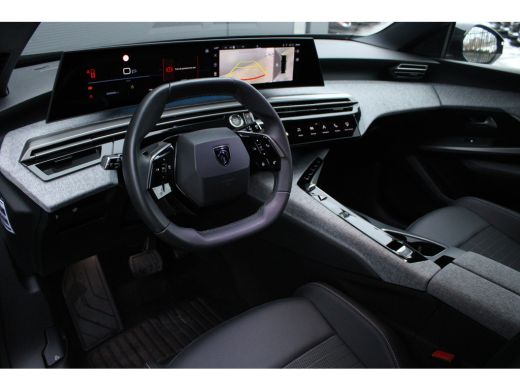 Peugeot 5008 1.2 Hybrid 136 Allure | Automaat | Navigatie | Camera | Origineel NL geleverde auto | 27.000km | ... ActivLease financial lease