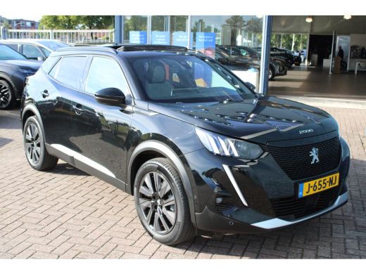 Peugeot e-2008 EV GT 50 kWh | Navigatie | Camera | Panorama/schuifdak | Stoelverwarming | Fase 3 | BTW | ActivLease financial lease