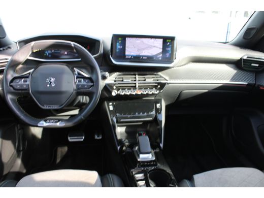 Peugeot e-2008 EV GT 50 kWh | Navigatie | Camera | Panorama/schuifdak | Stoelverwarming | Fase 3 | BTW | ActivLease financial lease