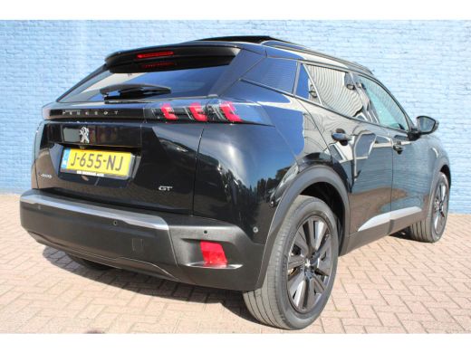 Peugeot e-2008 EV GT 50 kWh | Navigatie | Camera | Panorama/schuifdak | Stoelverwarming | Fase 3 | BTW | ActivLease financial lease