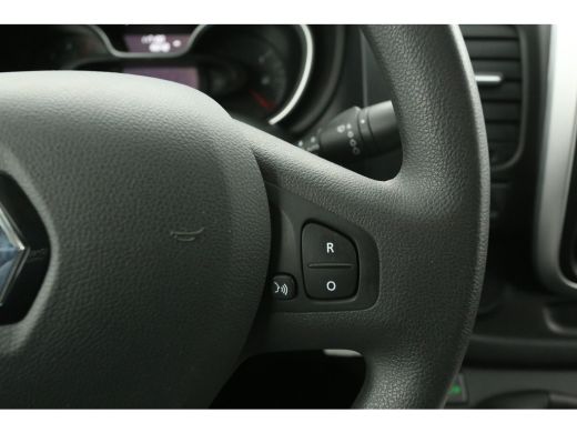Renault Trafic 2.0 dCi T29 L2H1 | Euro6 | Airco | Cruise | Camera | 3-Zits | Stoelverw. | Navigatie | 2xSchuifdeur ActivLease financial lease