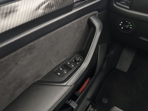 Skoda Kodiaq 1.5 TSI Sportline Business (INCL-BTW) Aut. *PANO | LEATHER-MICROFIBRE | FULL-LED | MEMORY-PACK | ... ActivLease financial lease