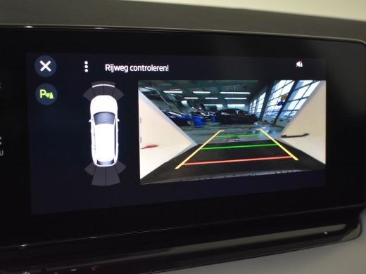 Skoda Octavia Combi 1.4 TSI iV PHEV Business Edition Plus 204pk | Panorama dak | Head up display | Canton audio... ActivLease financial lease