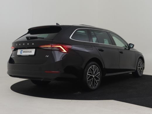 Skoda Octavia Combi 1.4 TSI iV PHEV Business Edition Plus 204pk | Panorama dak | Head up display | Canton audio... ActivLease financial lease