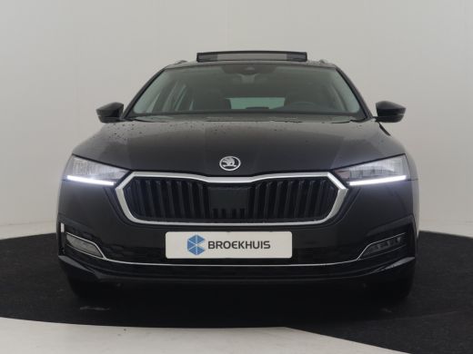 Skoda Octavia Combi 1.4 TSI iV PHEV Business Edition Plus 204pk | Panorama dak | Head up display | Canton audio... ActivLease financial lease
