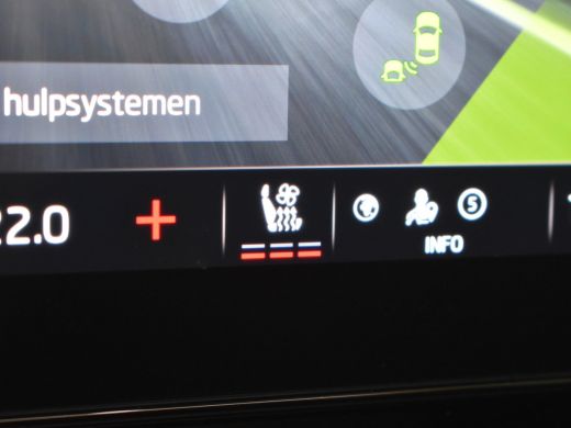 Skoda Octavia Combi 1.4 TSI iV PHEV Business Edition Plus 204pk | Panorama dak | Head up display | Canton audio... ActivLease financial lease