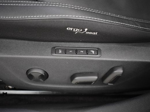 Skoda Octavia Combi 1.4 TSI iV PHEV Business Edition Plus 204pk | Panorama dak | Head up display | Canton audio... ActivLease financial lease