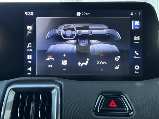 Suzuki e Vitara Select 61 kWh 100% ELEKTRISCH | Climate Control | Navigatiesysteem | Apple CarPlay & Android Auto... ActivLease financial lease