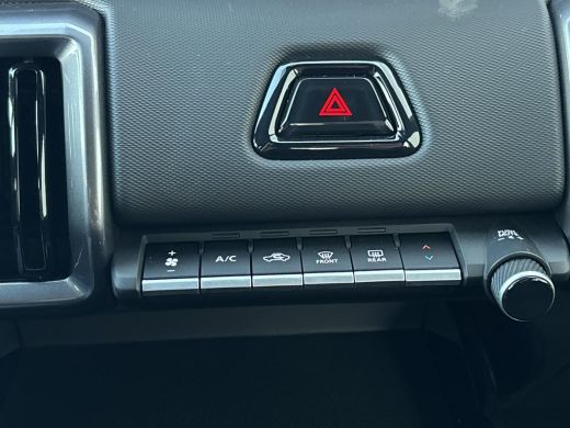 Suzuki e Vitara Select 61 kWh 100% ELEKTRISCH | Climate Control | Navigatiesysteem | Apple CarPlay & Android Auto... ActivLease financial lease