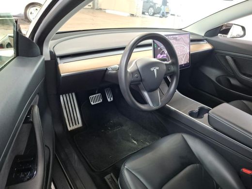 Tesla Model 3 Standard RWD Plus 60 kWh NL-AUTO | LEDER | PANO | ActivLease financial lease