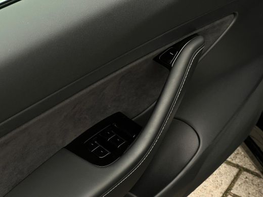 Tesla Model 3 Standard RWD Plus 60 kWh NL-AUTO | LEDER | PANO | SOH 87% ActivLease financial lease