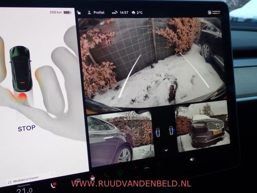 Tesla Model Y RWD LFP 60KWH 96%SOH BRITISH RACING GREEN + 20 INCH !! AUTOPILOT / TREKHAAK ActivLease financial lease