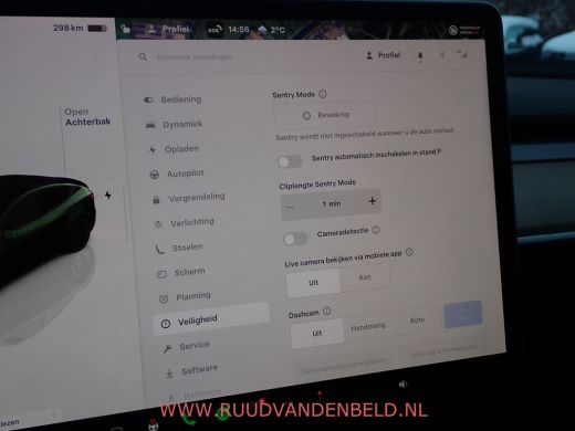 Tesla Model Y RWD LFP 60KWH 96%SOH BRITISH RACING GREEN + 20 INCH !! AUTOPILOT / TREKHAAK ActivLease financial lease