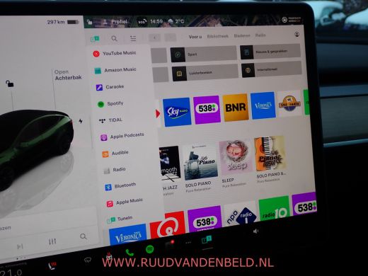 Tesla Model Y RWD LFP 60KWH 96%SOH BRITISH RACING GREEN + 20 INCH !! AUTOPILOT / TREKHAAK ActivLease financial lease