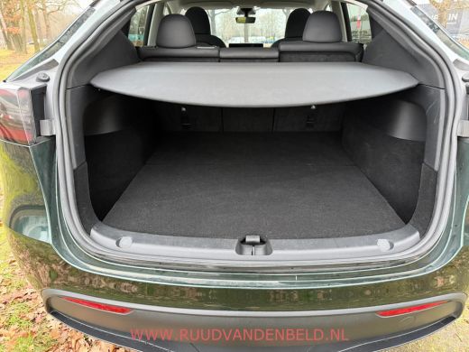 Tesla Model Y RWD LFP 60KWH 96%SOH BRITISH RACING GREEN + 20 INCH !! AUTOPILOT / TREKHAAK ActivLease financial lease