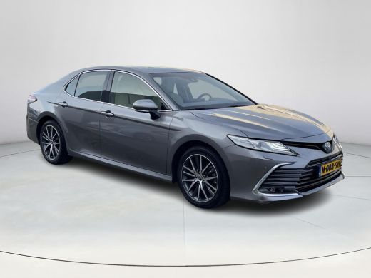 Toyota Camry 2.5 Hybrid Premium ActivLease financial lease