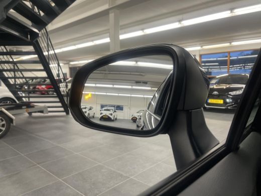 Toyota Corolla Cross Hybrid 140 Style ActivLease financial lease