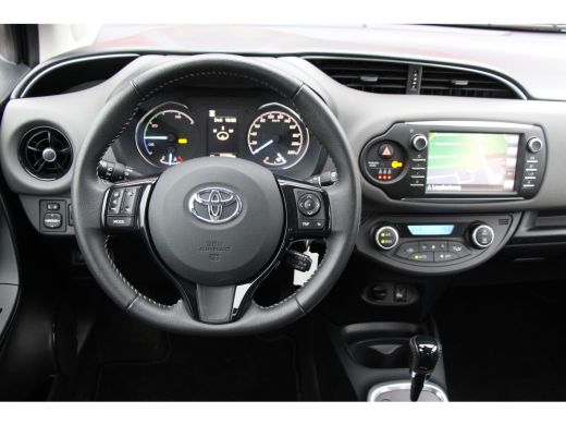 Toyota Yaris 1.5 Hybrid Active **TREKHAAK/ NAVIGATIE/ 36 MAANDEN GARANTIE** ActivLease financial lease