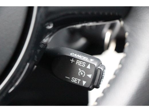 Toyota Yaris 1.5 Hybrid Active **TREKHAAK/ NAVIGATIE/ 36 MAANDEN GARANTIE** ActivLease financial lease