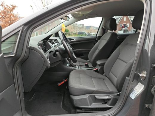 Volkswagen e-Golf E-DITION NL-AUTO | DIGI DASH | NAVI | CAMERA ActivLease financial lease