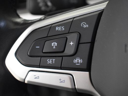 Volkswagen Golf 1.5 eTSI Style 150pk DSG/AUTO | Adaptief cruise control | Navigatie via app connect | Parkeersens... ActivLease financial lease