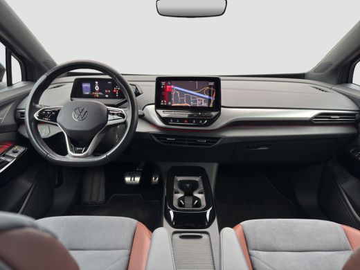 Volkswagen ID.4 Max 77 kWh | Pano | Trekhaak | 20 inch | Adap. Cruise | Navigatie ActivLease financial lease