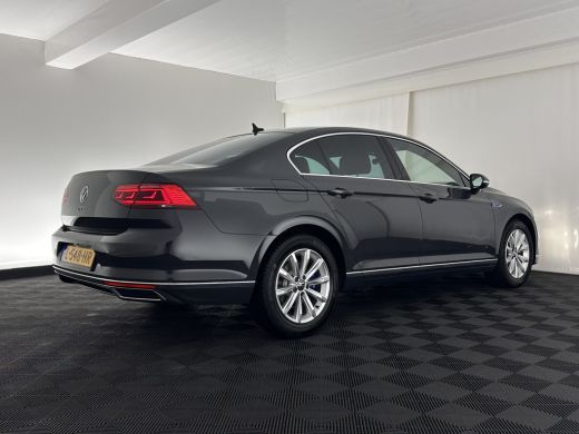 Volkswagen Passat 1.4 TSI GTE Business (Plug-In) (INCL-BTW) Aut. *FULL-LED | DIGI-COCKPIT | ADAPTIVE-CRUISE | NAVI-... ActivLease financial lease
