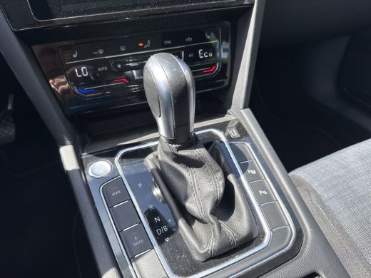 Volkswagen Passat Variant GTE 218PK DSG HYBRID GTE BUSINESS CAMERA/NAVI/TREKHAAK ActivLease financial lease