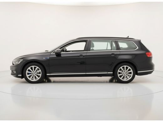 Volkswagen Passat Variant GTE 218PK DSG HYBRID GTE BUSINESS CAMERA/NAVI/TREKHAAK ActivLease financial lease