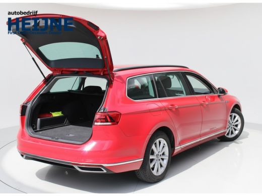 Volkswagen Passat Variant GTE 218PK DSG HYBRID GTE BUSINESS NAVI/CAMERA/CARPLAY ActivLease financial lease