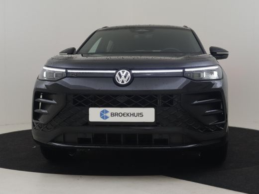 Volkswagen Tayron 1.5 TSI eHybrid R-Line 272pk | Trekhaak | Head up display | Dodehoekdetectie | 360 Camera | Park ... ActivLease financial lease