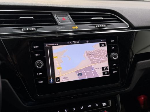 Volkswagen Touran 7p 1.5 TSI 150pk DSG Highline | ACC | Full Led ActivLease financial lease