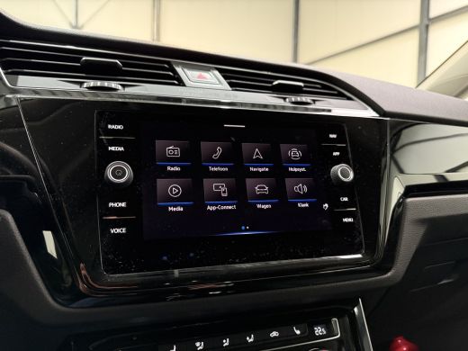 Volkswagen Touran 7p 1.5 TSI 150pk DSG Highline | ACC | Full Led ActivLease financial lease