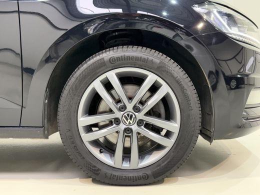 Volkswagen Touran 7p 1.5 TSI 150pk DSG Highline | ACC | Full Led ActivLease financial lease