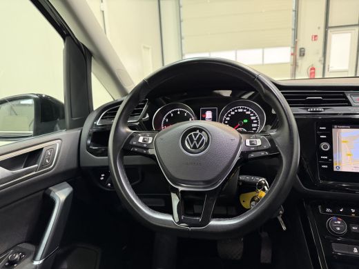 Volkswagen Touran 7p 1.5 TSI 150pk DSG Highline | ACC | Full Led ActivLease financial lease