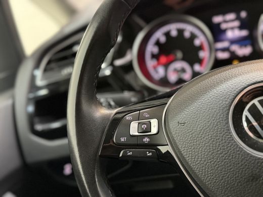 Volkswagen Touran 7p 1.5 TSI 150pk DSG Highline | ACC | Full Led ActivLease financial lease