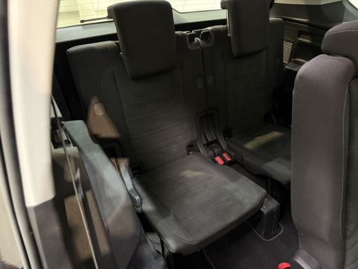 Volkswagen Touran 7p 1.5 TSI 150pk DSG Highline | ACC | Full Led ActivLease financial lease