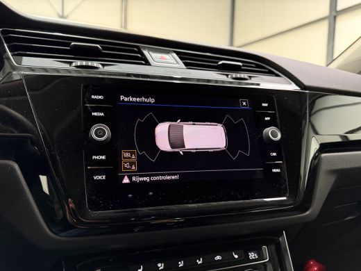 Volkswagen Touran 7p 1.5 TSI 150pk DSG Highline | ACC | Full Led ActivLease financial lease