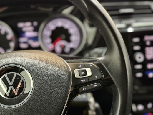 Volkswagen Touran 7p 1.5 TSI 150pk DSG Highline | ACC | Full Led ActivLease financial lease