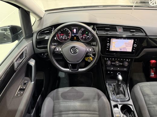 Volkswagen Touran 7p 1.5 TSI 150pk DSG Highline | ACC | Full Led ActivLease financial lease