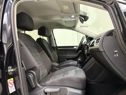 Volkswagen Touran 7p 1.5 TSI 150pk DSG Highline | ACC | Full Led ActivLease financial lease